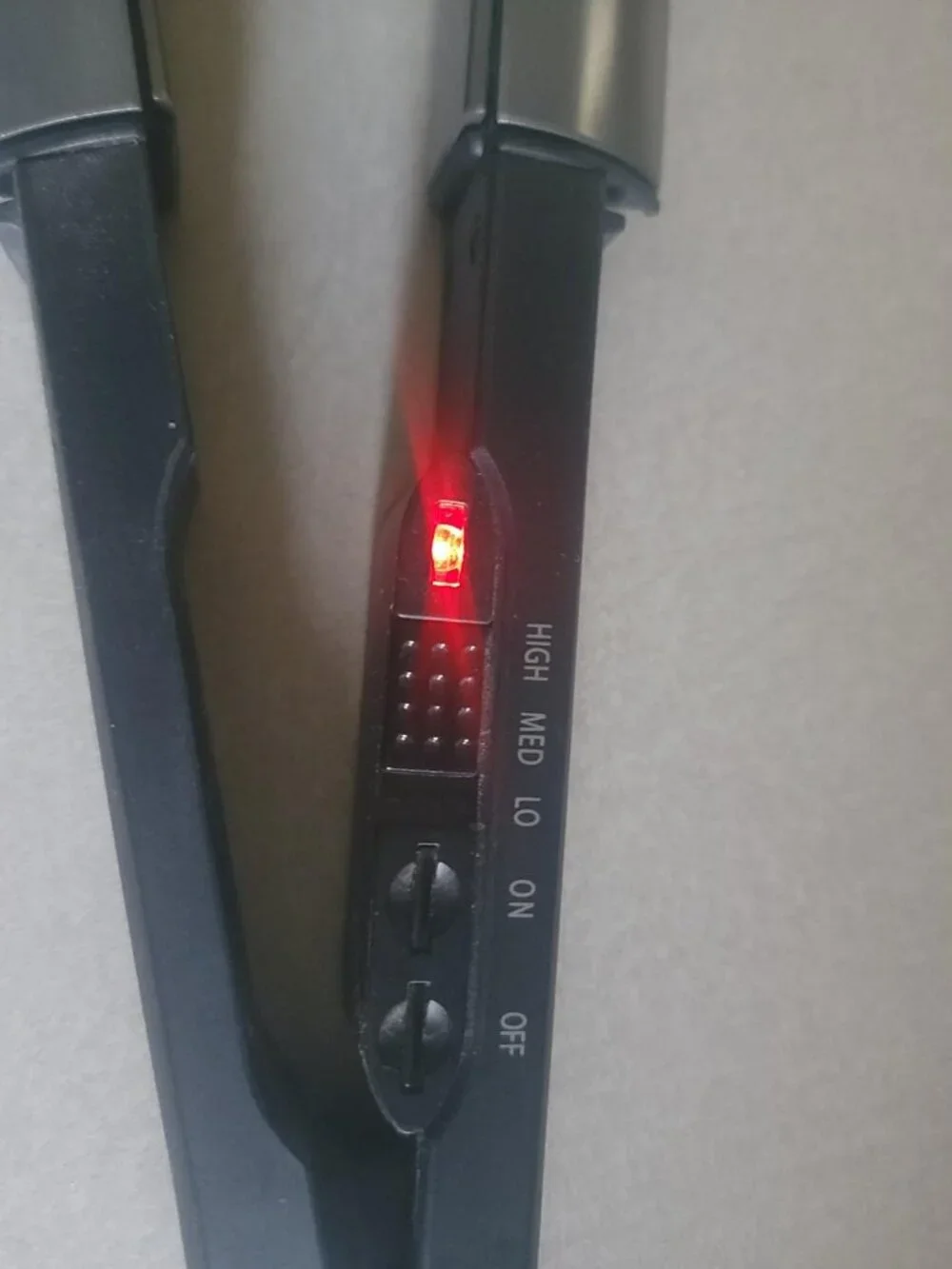 Infiniti by Conair Ceramic Hair Straightener Flat Iron NWOB Tested Adjustable He